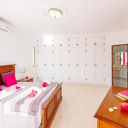 Holiday Home In Gale Near Golden Beaches Vila Albufeira