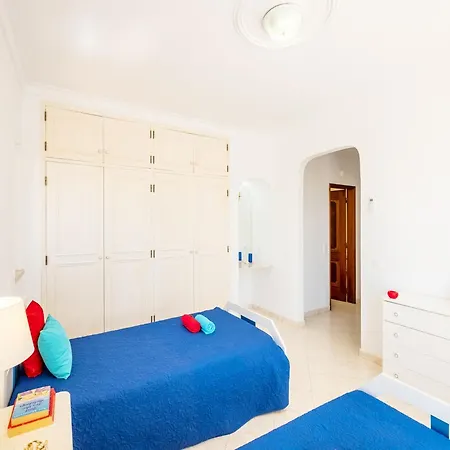 Vila Holiday Home In Gale Near Golden Beaches Albufeira