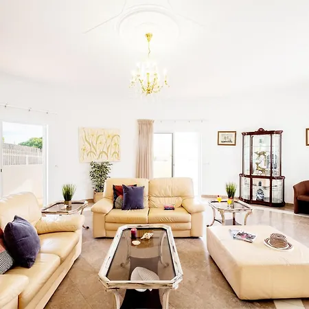 Villa Holiday Home In Gale Near Golden Beaches