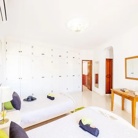 Holiday Home In Gale Near Golden Beaches Villa Albufeira